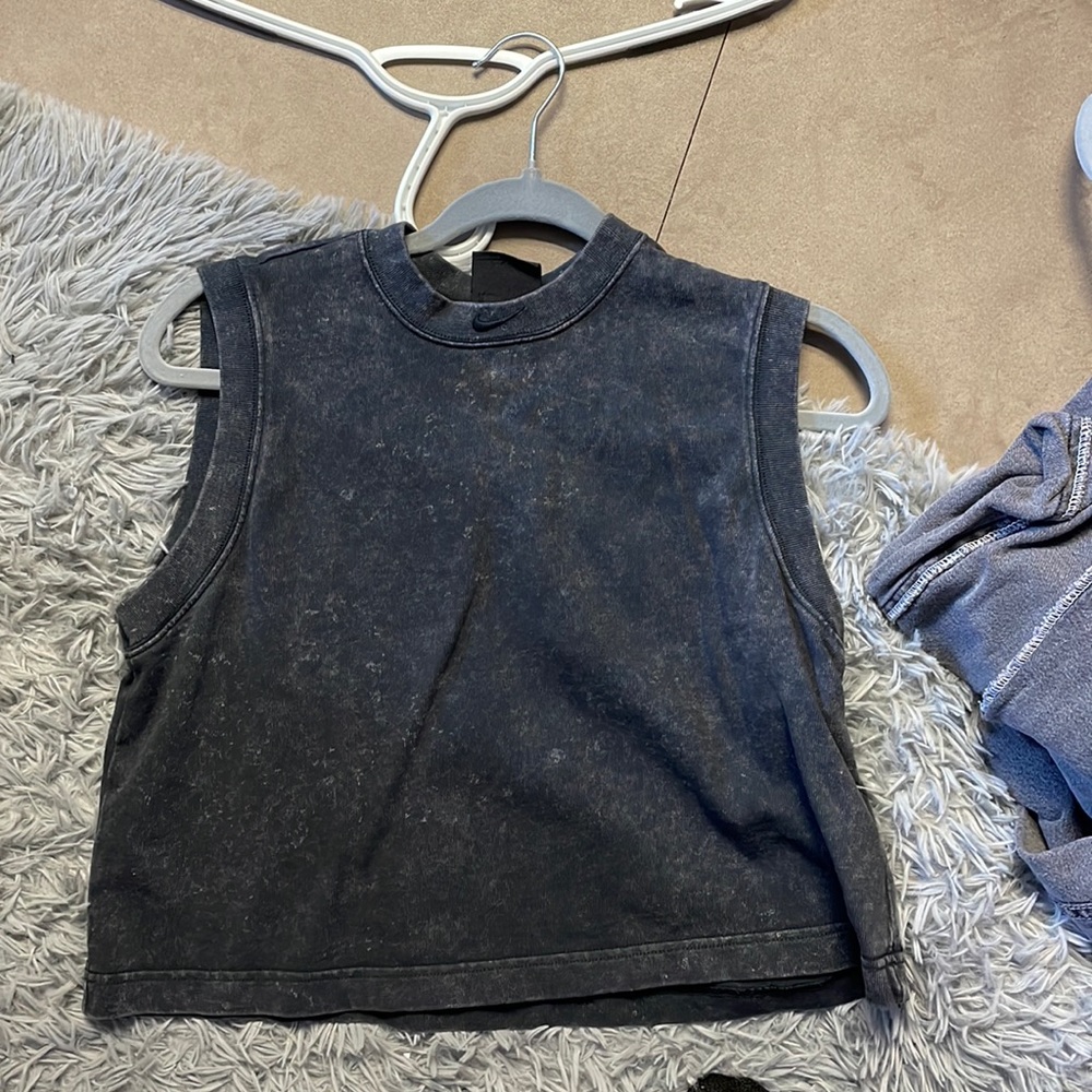 workout tank